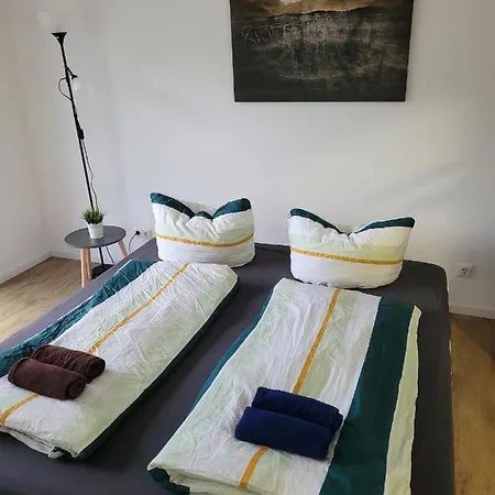 Schöne, Gemütliche Möblierte 2 Zi In Rgb * Ratisbona