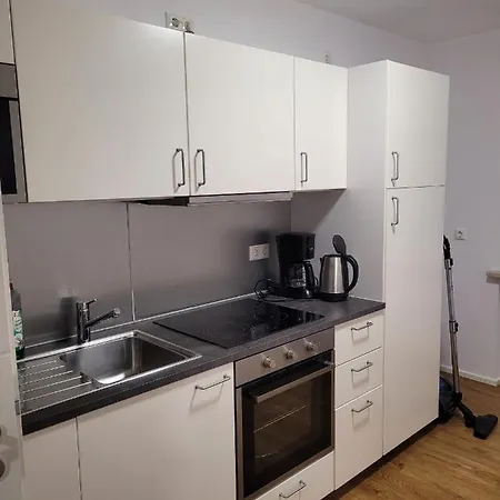 Apartment Schoene, Gemuetliche Moeblierte 2 Zi In Rgb *