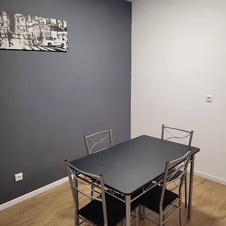 شقة Schoene, Gemuetliche Moeblierte 2 Zi In Rgb ريغنسبورغ