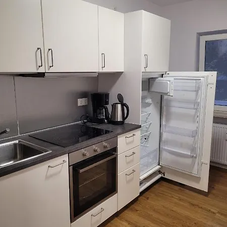 Schoene, Gemuetliche Moeblierte 2 Zi In Rgb شقة