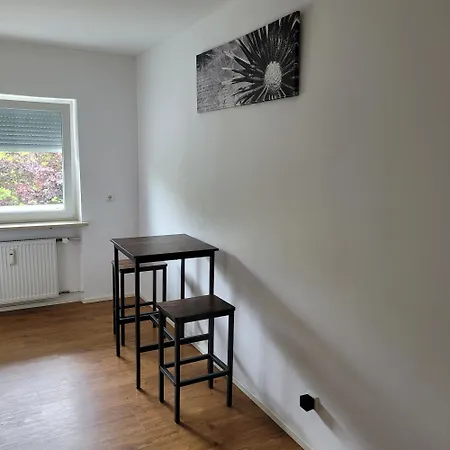 Schoene, Gemuetliche Moeblierte 2 Zi In Rgb * Ratyzbona