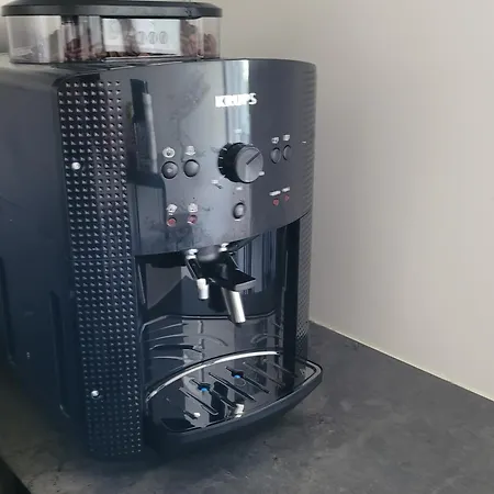 Schoene, Gemuetliche Moeblierte 2 Zi In Rgb شقة *