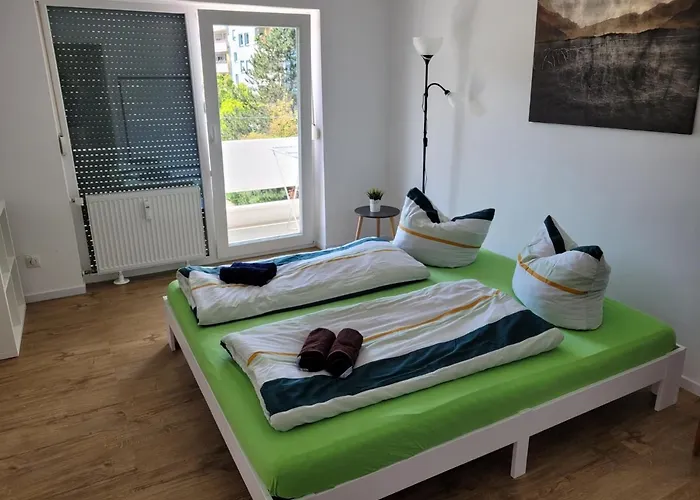 Schoene, Gemuetliche Moeblierte 2 Zi In Rgb Lejlighed